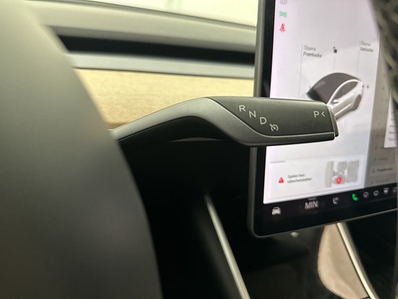 Tesla Model 3 16 of 30