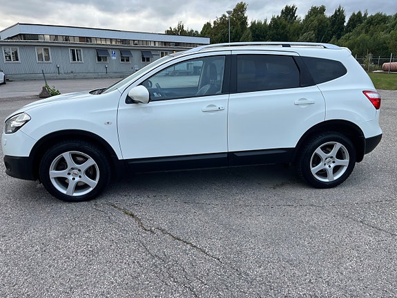Nissan Qashqai+2 2 of 22