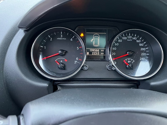 Nissan Qashqai+2 18 of 22