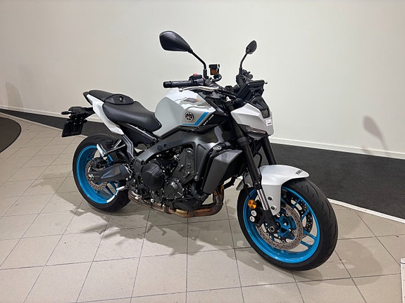 Yamaha MT-09 ABS 2 of 3