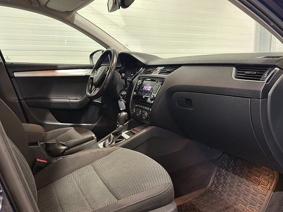 Skoda Octavia 12 of 18