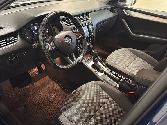 Skoda Octavia 11 of 18