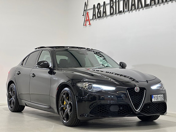 Alfa Romeo Giulia 3 of 26