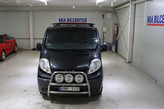 Renault Trafic 13 of 13