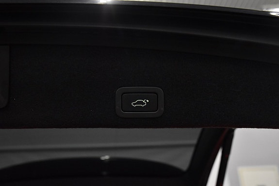 Volvo XC60 16 of 23