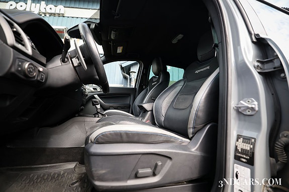 Ford Ranger Raptor 11 of 21