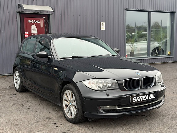 BMW 118d 2 of 14