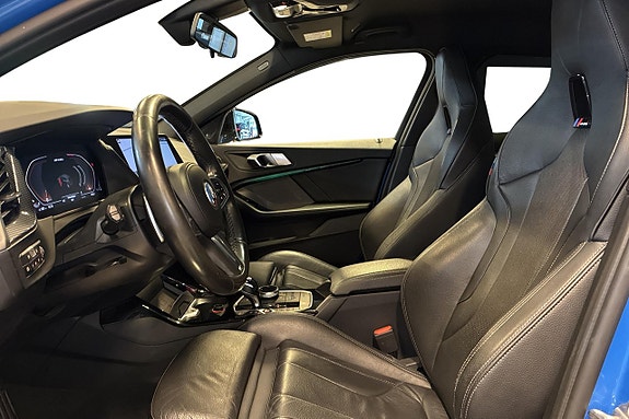 BMW M135i 14 of 23