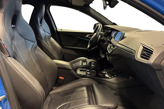 BMW M135i 16 of 23