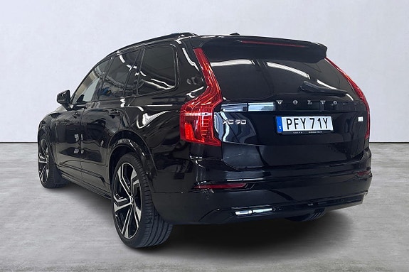 Volvo XC90 4 of 22