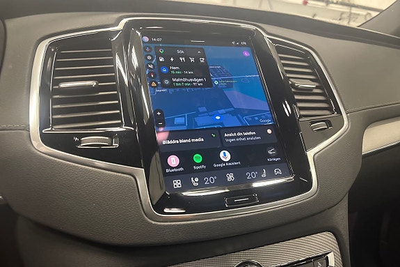 Volvo XC90 15 of 22