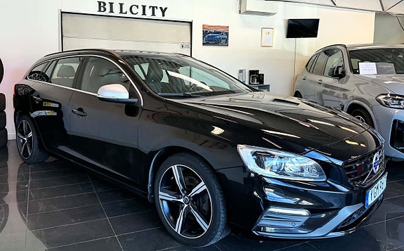 Volvo V60 2 of 26