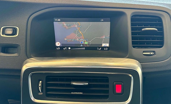 Volvo V60 21 of 26