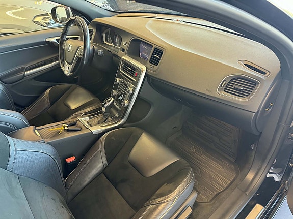 Volvo V60 10 of 26
