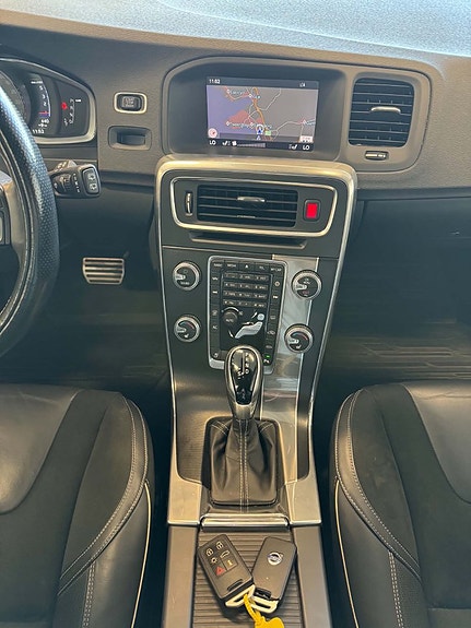 Volvo V60 19 of 26
