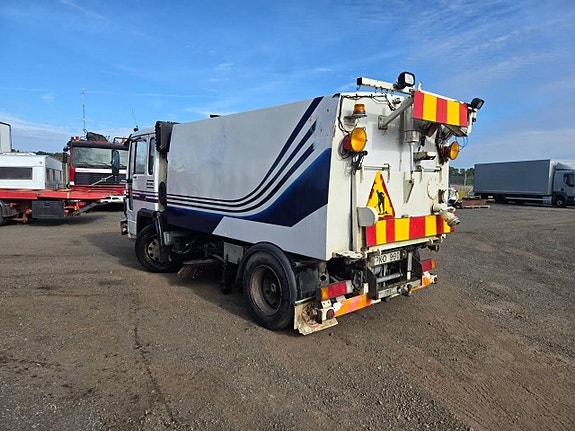 Volvo FL 611 3 of 4