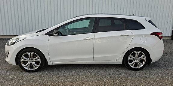 Hyundai i30 8 of 15