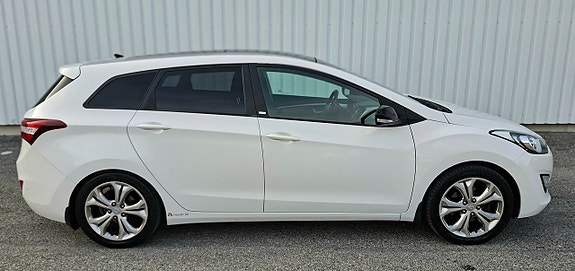 Hyundai i30 5 of 15