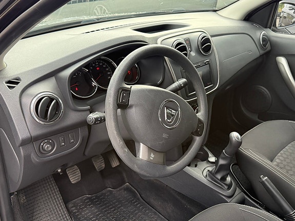 Dacia Logan 17 of 21