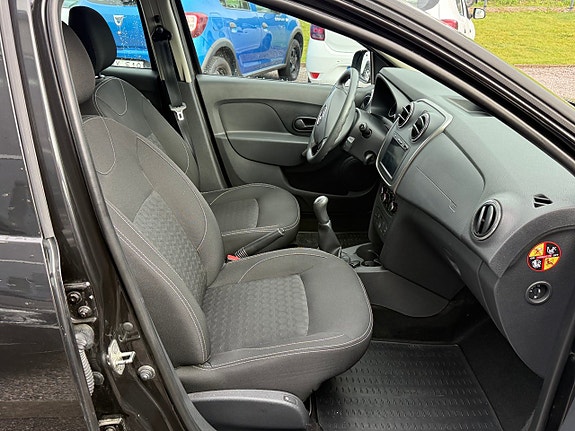Dacia Logan 12 of 21