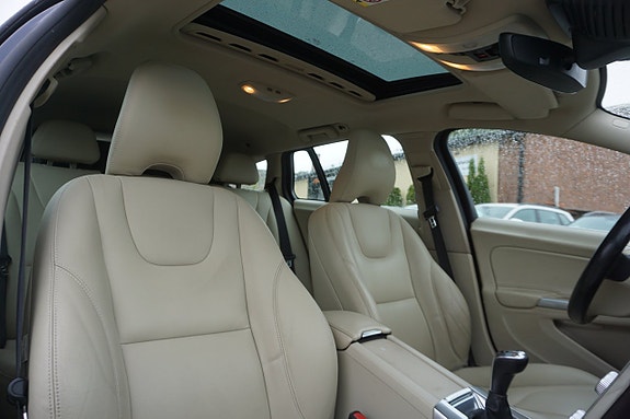 Volvo V60 7 of 9
