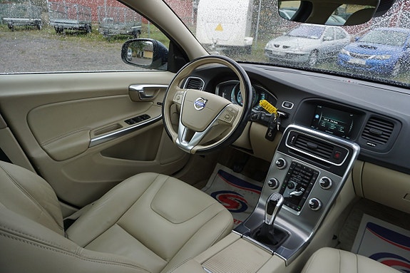 Volvo V60 5 of 9