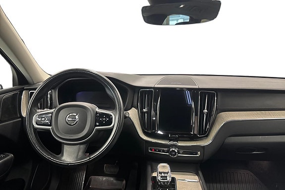 Volvo XC60 9 of 21