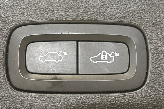 Volvo XC60 17 of 21
