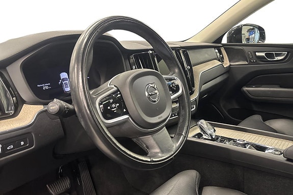 Volvo XC60 8 of 21