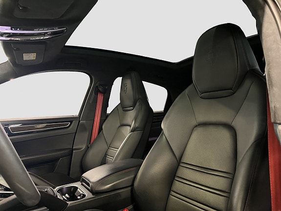 Porsche Cayenne 23 of 30
