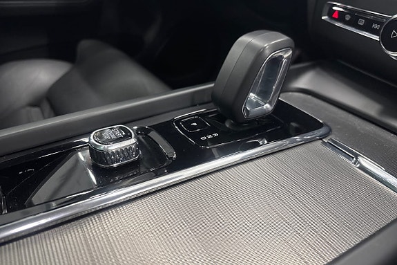 Volvo XC60 14 of 22