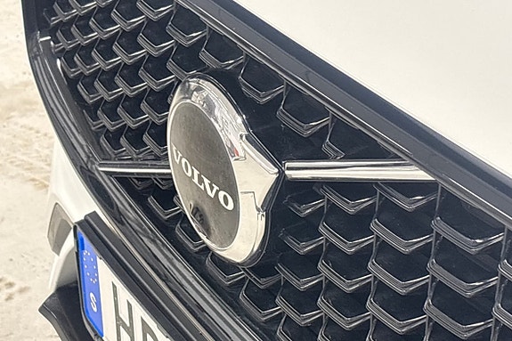 Volvo XC60 19 of 22