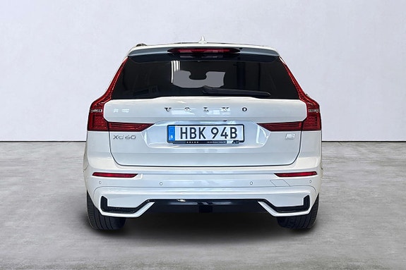 Volvo XC60 5 of 22