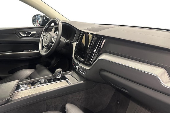 Volvo XC60 10 of 22