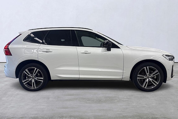 Volvo XC60 3 of 22