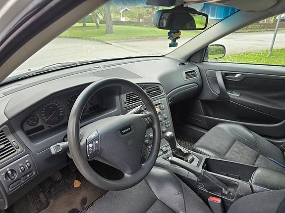Volvo S60 7 of 11