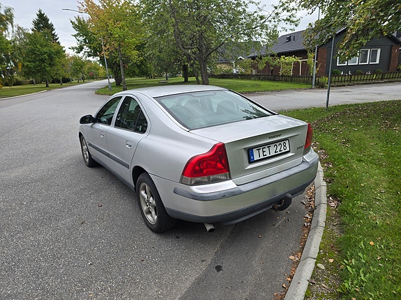 Volvo S60 5 of 11