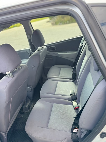 Nissan Almera Tino 7 of 7