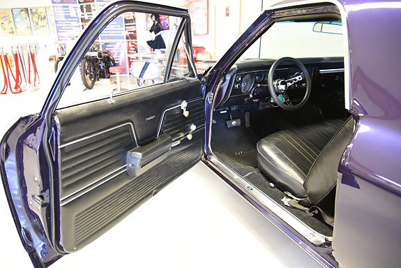 Chevrolet El Camino 21 of 30