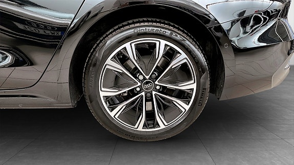 Audi A5 6 of 16