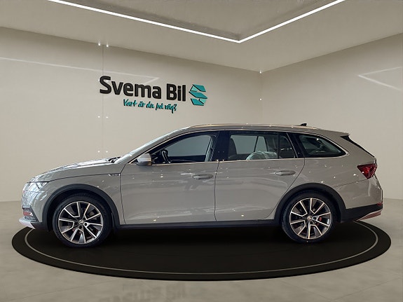 Skoda Octavia Scout 3 of 13