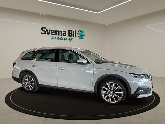 Skoda Octavia Scout 8 of 13