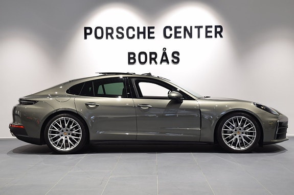 Porsche Panamera 4 4 of 18