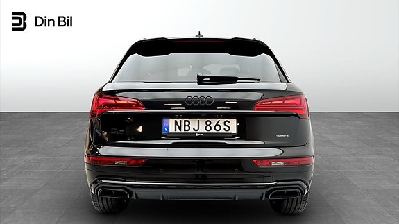 Audi Q5 5 of 17