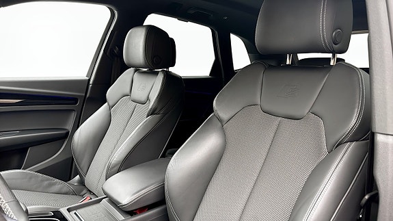 Audi Q5 8 of 17