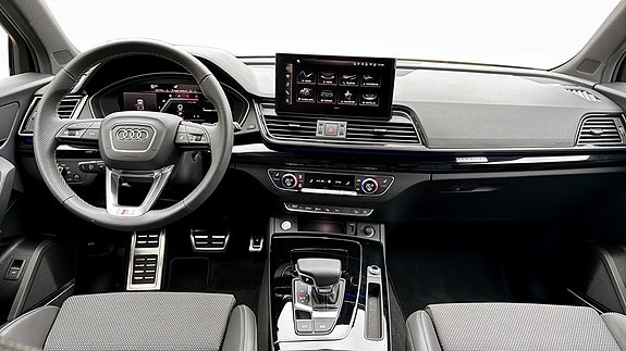 Audi Q5 12 of 15