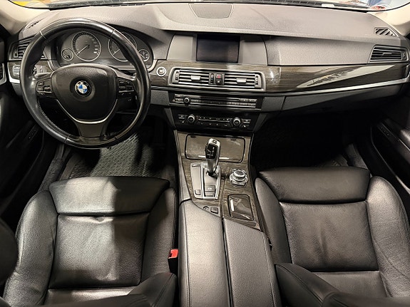BMW 523i 18 of 30