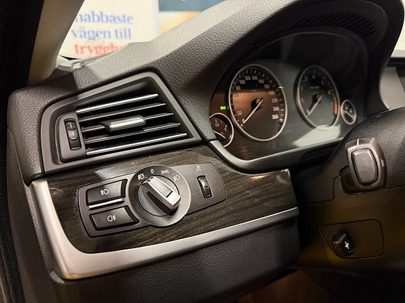 BMW 523i 22 of 30