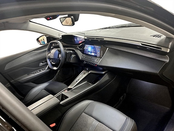 Peugeot 308 SW 14 of 19