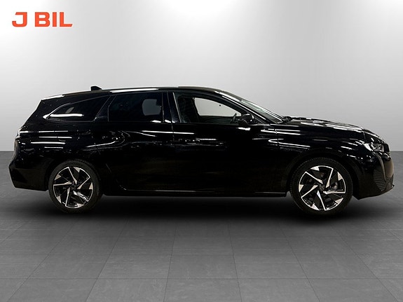 Peugeot 308 SW 17 of 19